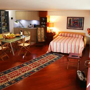 Elegante Monolocale Apartment Genua